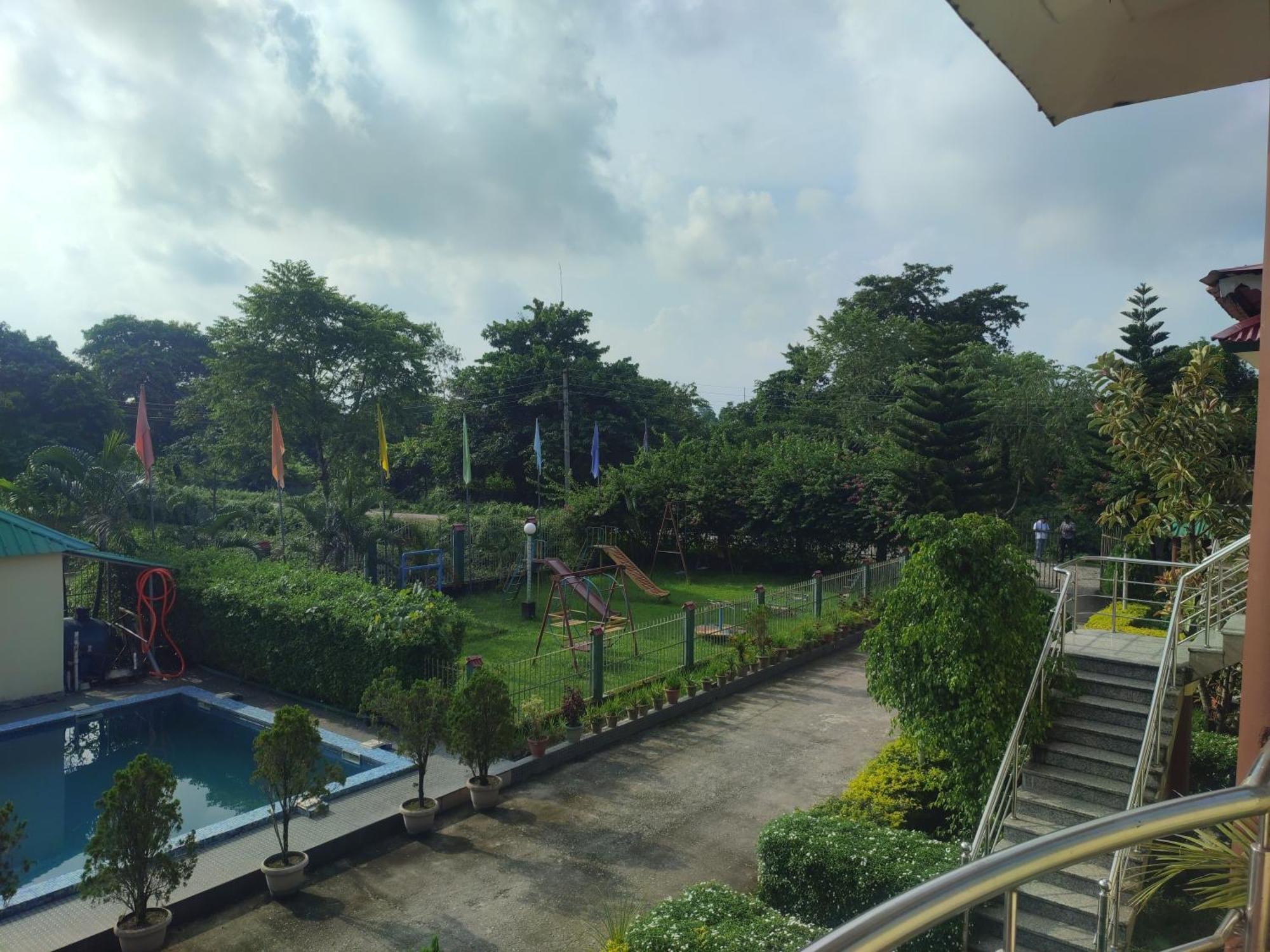 Maa Greenary View - A Holiday Resort Alipur Duar Luaran gambar