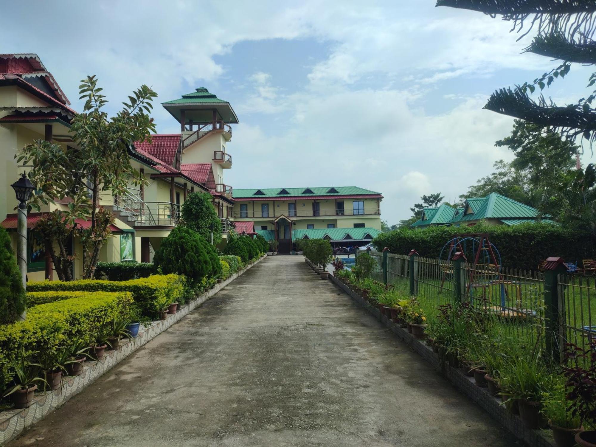 Maa Greenary View - A Holiday Resort Alipur Duar Luaran gambar